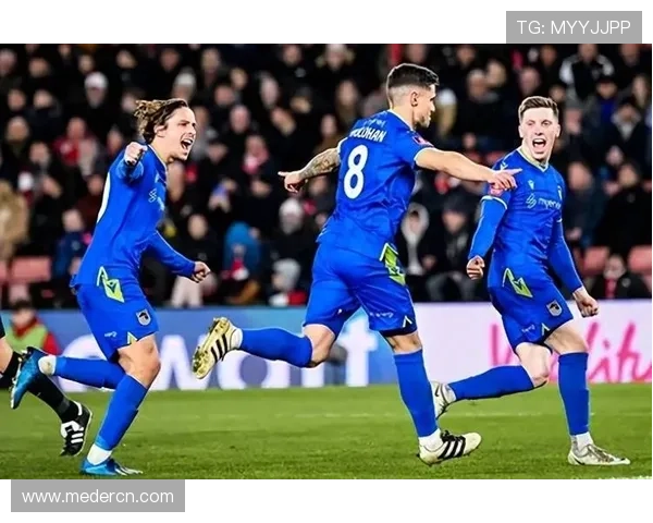 巴恩斯利足球俱乐部历史与成就回顾:英格兰足球的传奇之路 巴恩斯利足球俱乐部历史与成就回顾:英格兰足球的传奇之路