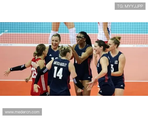 中国女排连胜晋级世界联赛四强展现团队力量与顽强拼搏精神 中国女排连胜晋级世界联赛四强展现团队力量与顽强拼搏精神