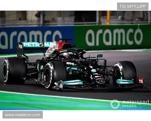 F1赛季最新动态:赛车技术革新与车队战略变化成焦点 F1赛季最新动态:赛车技术革新与车队战略变化成焦点