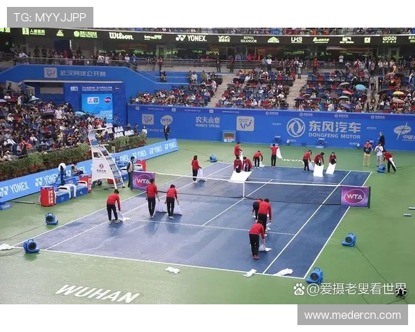 新星选手横扫赛场刷新纪录 网球赛季迎来全新挑战与激战