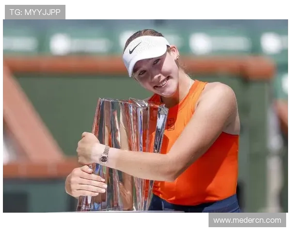 网球赛季精彩回顾：全球顶尖选手争夺桂冠，赛事亮点一网打尽