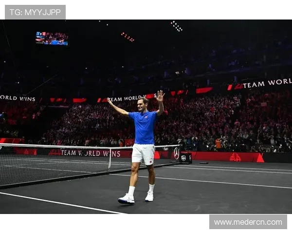 费德勒宣布退役后首次亮相 网球界迎来传奇人物谢幕之战