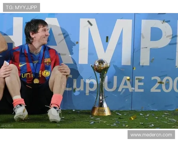 足坛震动！梅西离开巴萨后首度亮相新球队，带领球队冲击冠军